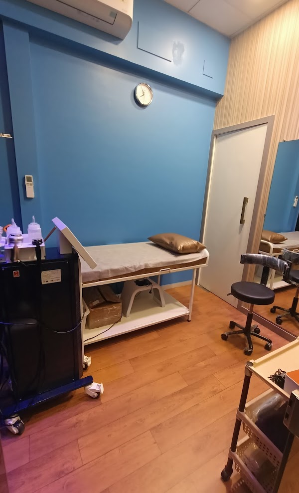 Treatment Room - Manas Diagnotic Centre